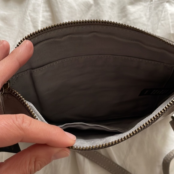 Anthro Day & Mood Sting crossbody in lite gray 100% leather NWT - Picture 6 of 9